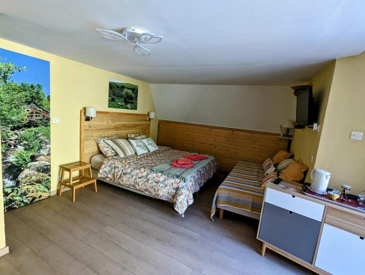 Saint-Chély-dʼAubrac Chambres D'Hotes Le Lepadou-Bas מראה חיצוני תמונה